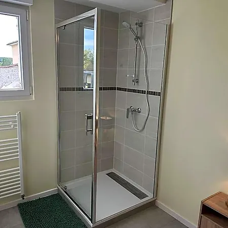 De Celestine Apartment *